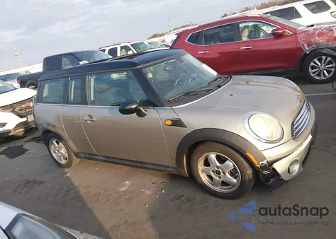 2009 Mini Cooper Clubman z USA, uszkodzony, nr VIN WMWML33569TN68523